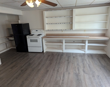 2909 1/2 Watson Boulevard - Photo Thumbnail 2