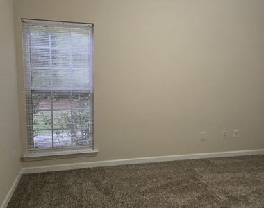 156 Red Bank Road - Photo Thumbnail 13