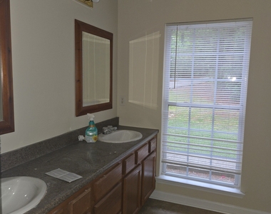 156 Red Bank Road - Photo Thumbnail 7
