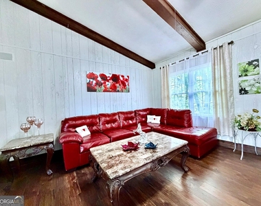 665 Arnold Road - Photo Thumbnail 6