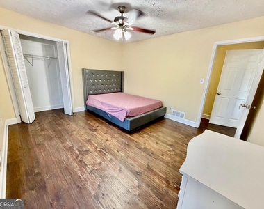 665 Arnold Road - Photo Thumbnail 30