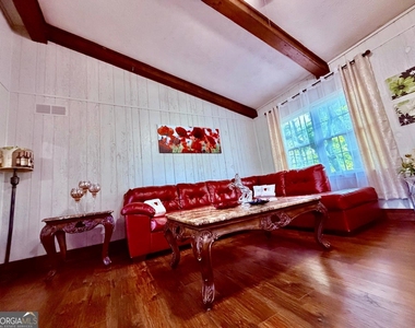 665 Arnold Road - Photo Thumbnail 5