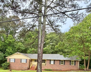 665 Arnold Road - Photo Thumbnail 1