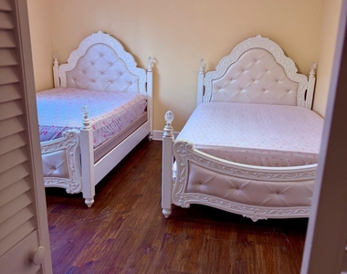 665 Arnold Road - Photo Thumbnail 27