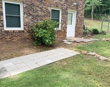 1398 Branchwood Drive - Photo Thumbnail 9