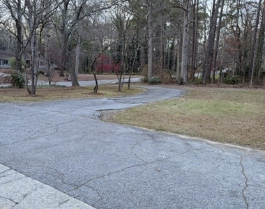 1398 Branchwood Drive - Photo Thumbnail 11