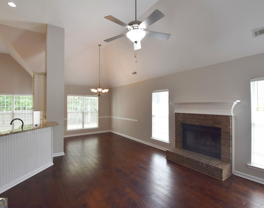 208 Turnbridge Circle - Photo Thumbnail 25