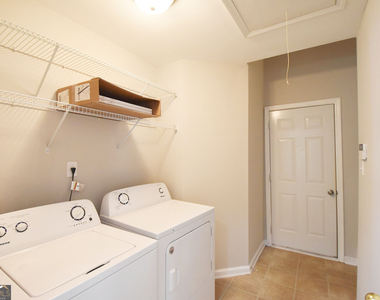 208 Turnbridge Circle - Photo Thumbnail 27