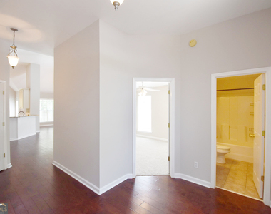 208 Turnbridge Circle - Photo Thumbnail 3