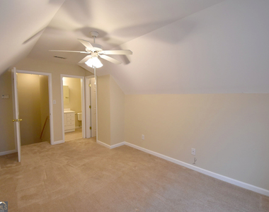 208 Turnbridge Circle - Photo Thumbnail 31