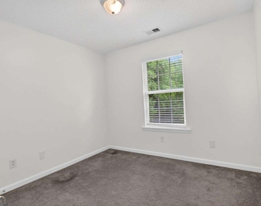 275 Cottonwood Cree Circle - Photo Thumbnail 20