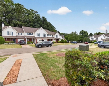 275 Cottonwood Cree Circle - Photo Thumbnail 29