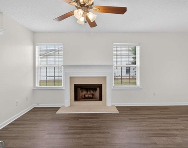 275 Cottonwood Cree Circle - Photo Thumbnail 4