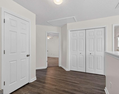 275 Cottonwood Cree Circle - Photo Thumbnail 15