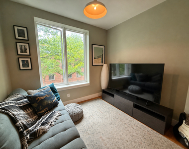 683 Chauncey St - Photo Thumbnail 6