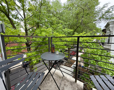 683 Chauncey St - Photo Thumbnail 1