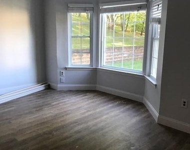 159 Devon Court - Photo Thumbnail 13