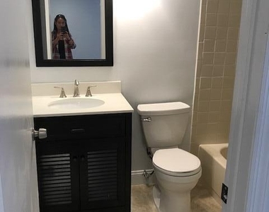 159 Devon Court - Photo Thumbnail 12