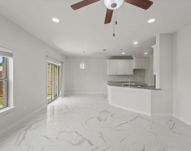 2317 Cortellia Street - Photo Thumbnail 6