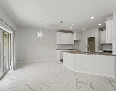 2317 Cortellia Street - Photo Thumbnail 10