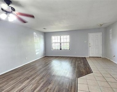 4305 Grassmere Road - Photo Thumbnail 5
