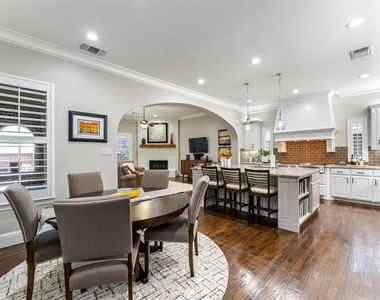 4001 Arches Lane - Photo Thumbnail 5