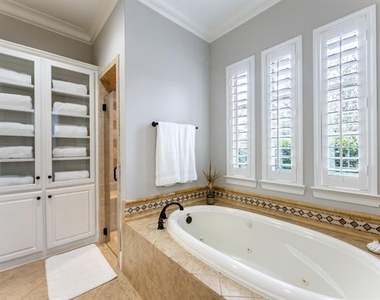 4001 Arches Lane - Photo Thumbnail 13