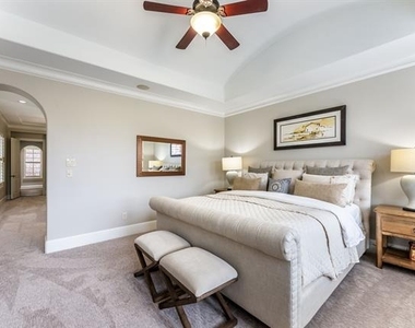 4001 Arches Lane - Photo Thumbnail 19