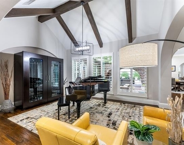 4001 Arches Lane - Photo Thumbnail 17