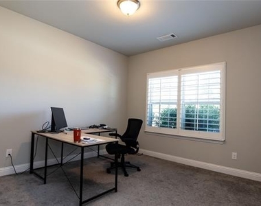 761 Gray Wolf Drive - Photo Thumbnail 4