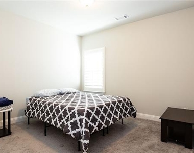 761 Gray Wolf Drive - Photo Thumbnail 12