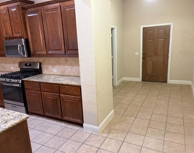 1116 Haskell Drive - Photo Thumbnail 6
