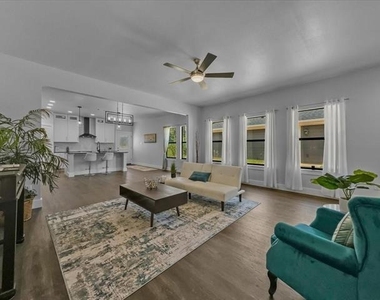3612 Broken Bow Drive - Photo Thumbnail 7