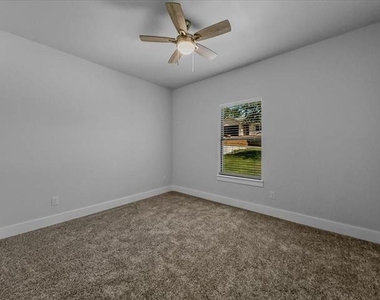 3612 Broken Bow Drive - Photo Thumbnail 11