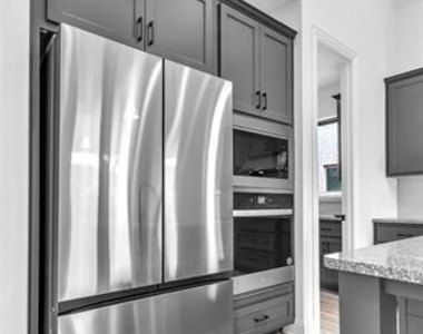 2410 Thavie Street - Photo Thumbnail 33