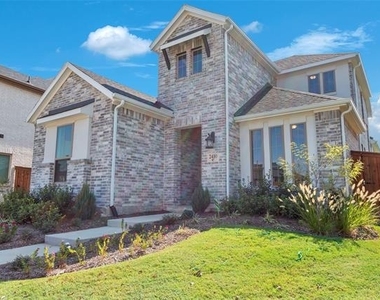 2410 Thavie Street - Photo Thumbnail 2