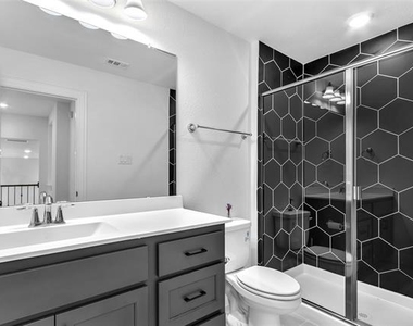 2410 Thavie Street - Photo Thumbnail 26