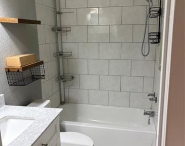 12404 Sunland Street - Photo Thumbnail 12