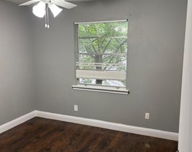12404 Sunland Street - Photo Thumbnail 6