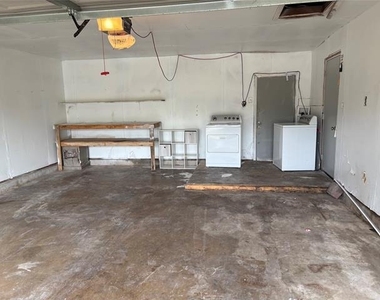 12404 Sunland Street - Photo Thumbnail 16