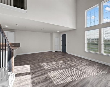 8876 Samara Street - Photo Thumbnail 9