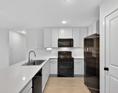 6201 Tilden Avenue - Photo Thumbnail 20
