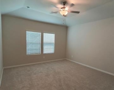 3403 Copperwood Drive - Photo Thumbnail 11