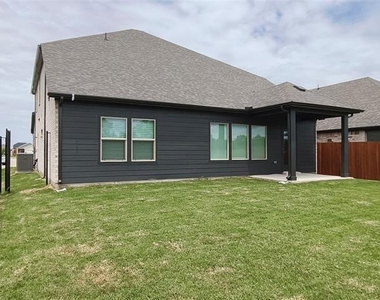3403 Copperwood Drive - Photo Thumbnail 4