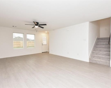 29023 Pearl Barley Way - Photo Thumbnail 5