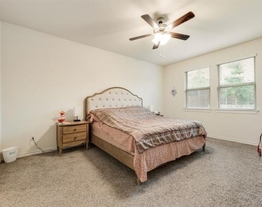 7205 Bledington Lane - Photo Thumbnail 23