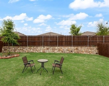 7205 Bledington Lane - Photo Thumbnail 27