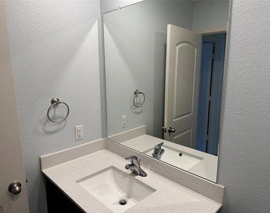 13624 Mineral Road - Photo Thumbnail 4