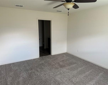 13624 Mineral Road - Photo Thumbnail 15
