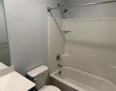 13624 Mineral Road - Photo Thumbnail 5